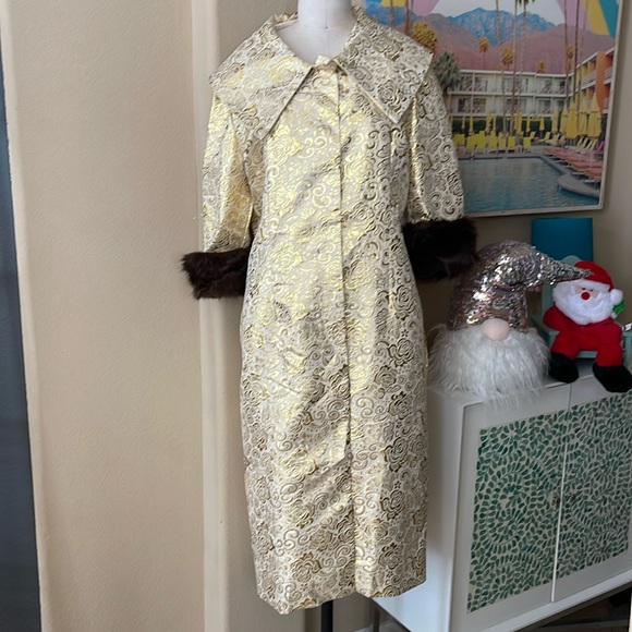 Barbie x Unique Vintage Evening Splendour Brocade Coat w/Faux Fur NWT - Picture 1 of 15
